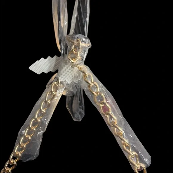 Elegant Black Quilted Women's Bag - Picture 4 of 10